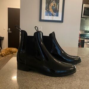 Black Chelsea Boots